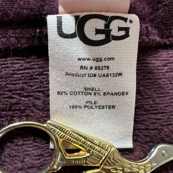 UGG Women's‎ Size XS/S Charlynne Poncho Maroon Cowl Neck Fleece Poncho - Picture 9 of 9